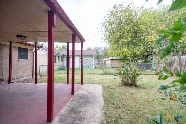 Building Photo - 1405 Missouri Ave