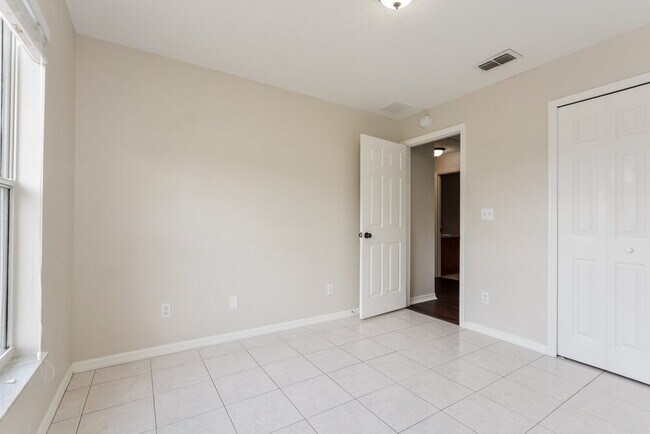 Building Photo - 13318 Caspian Ln