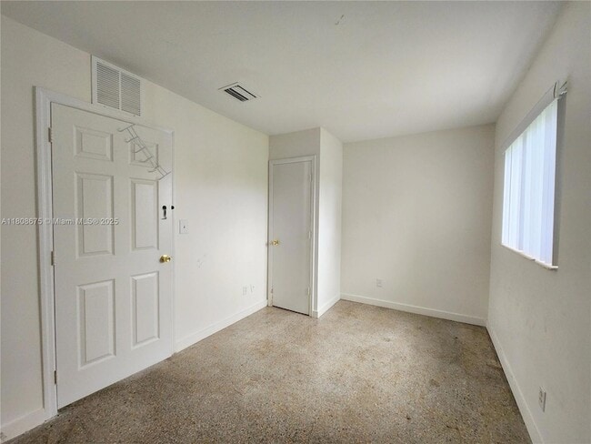 Building Photo - 1564 NW 31st Way