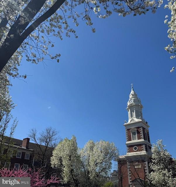 Building Photo - 315 New St