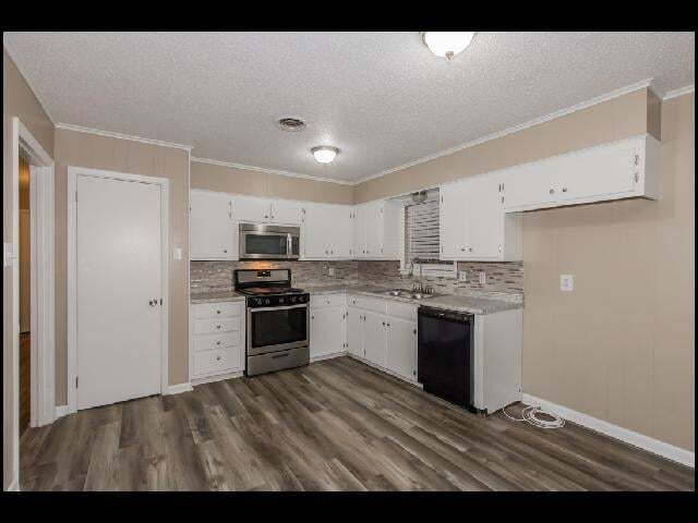 Building Photo - 4716 Buckingham Pl