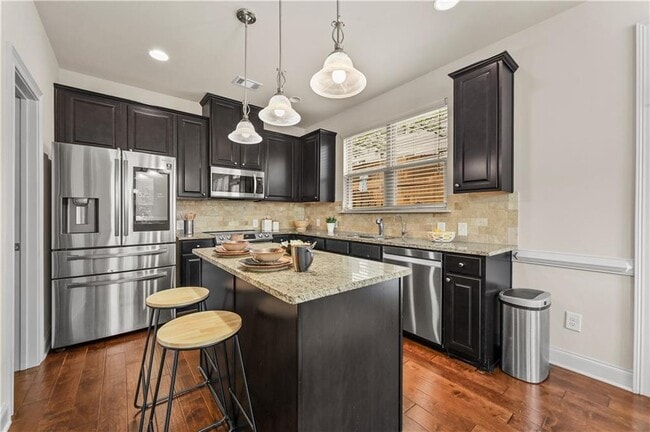 Building Photo - 2396 Whiteoak Bend