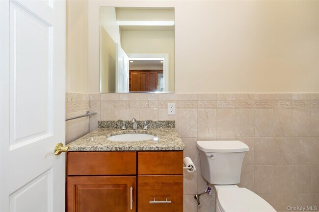 Building Photo - 16 Grand Blvd