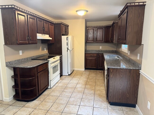 Building Photo - 1341 Scenery Dr