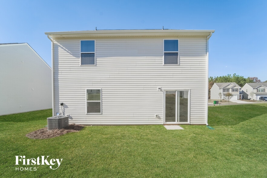 Building Photo - 5220 Wolfridge Ave