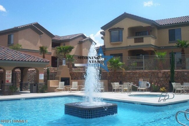 Building Photo - 2-Bedroom Condo Unit with Mountain Views!