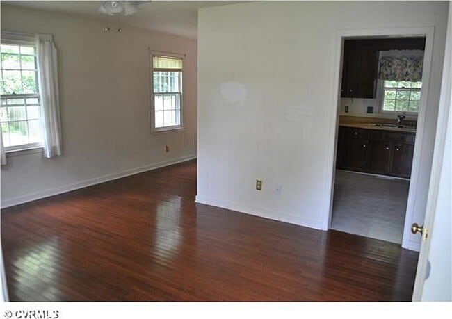 Building Photo - 4 BR/ 2 BA Spacious Glen Allen Tri-level. Available 12/15!