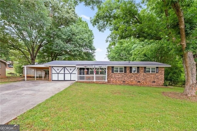 Primary Photo - 39 Jim Ln SE