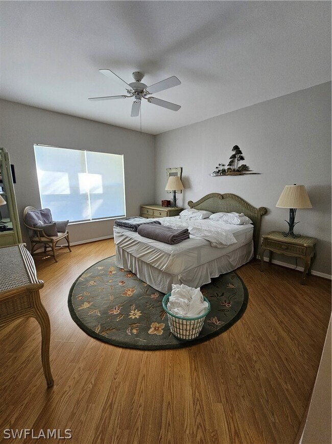 Building Photo - 529 Windsor Sq