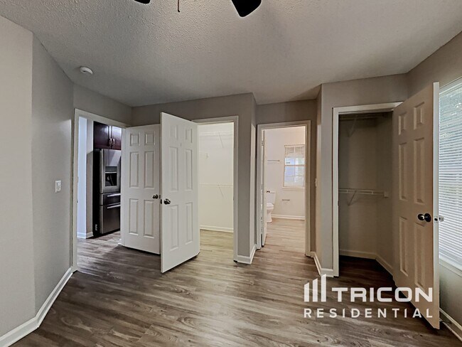 Building Photo - 356 Cedarcroft Dr