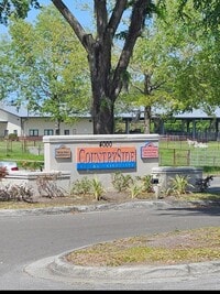 Building Photo - 4000 SW 23rd