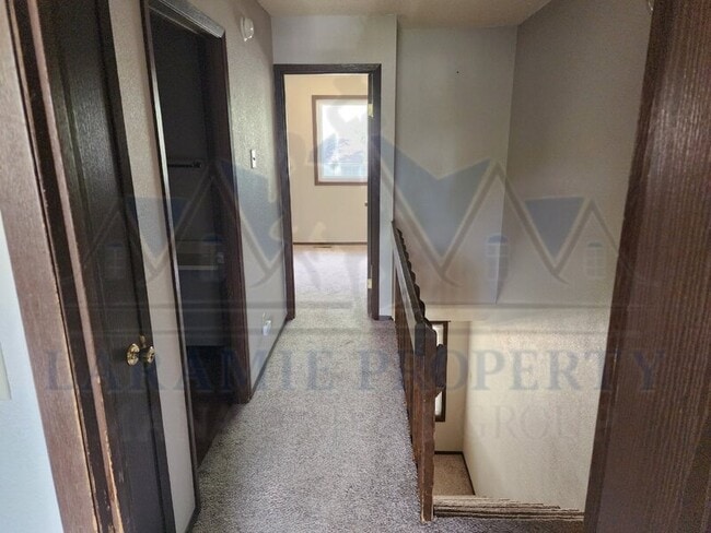 Building Photo - 869 N 8th St