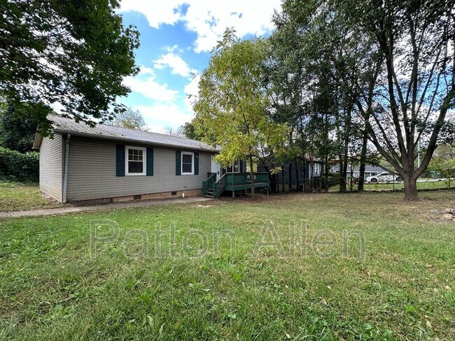 Building Photo - 74 Buffalo St