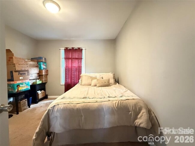 Building Photo - 301 S Mountain St