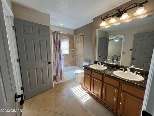 Building Photo - 100 Grey Widgeon Ct