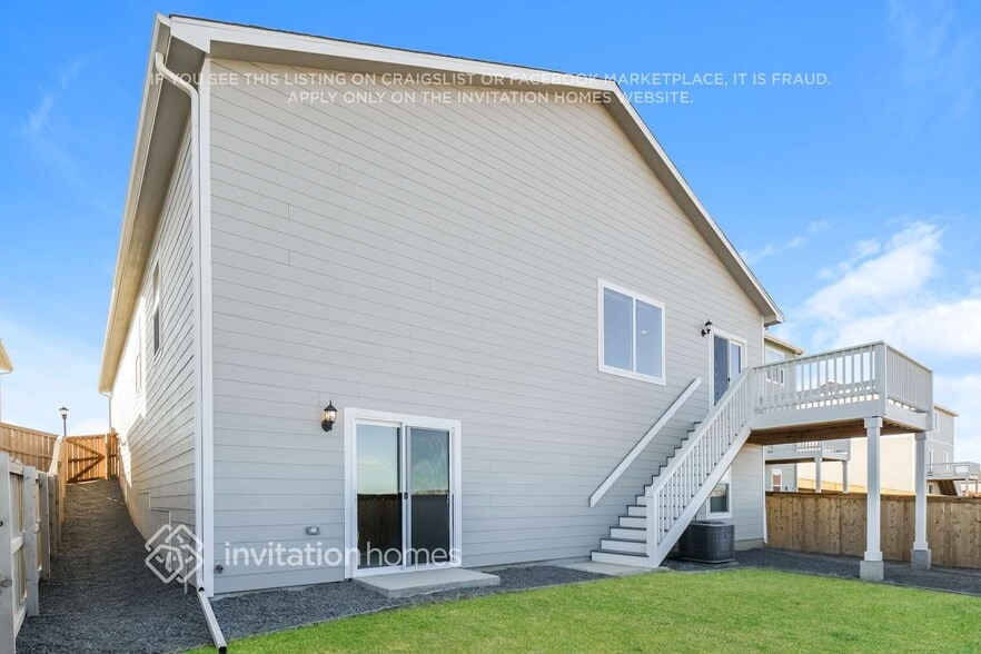 Building Photo - 972 Cascade Falls St