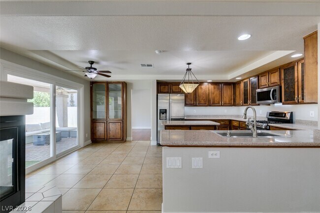 Building Photo - 1683 Tassel Fern Ave