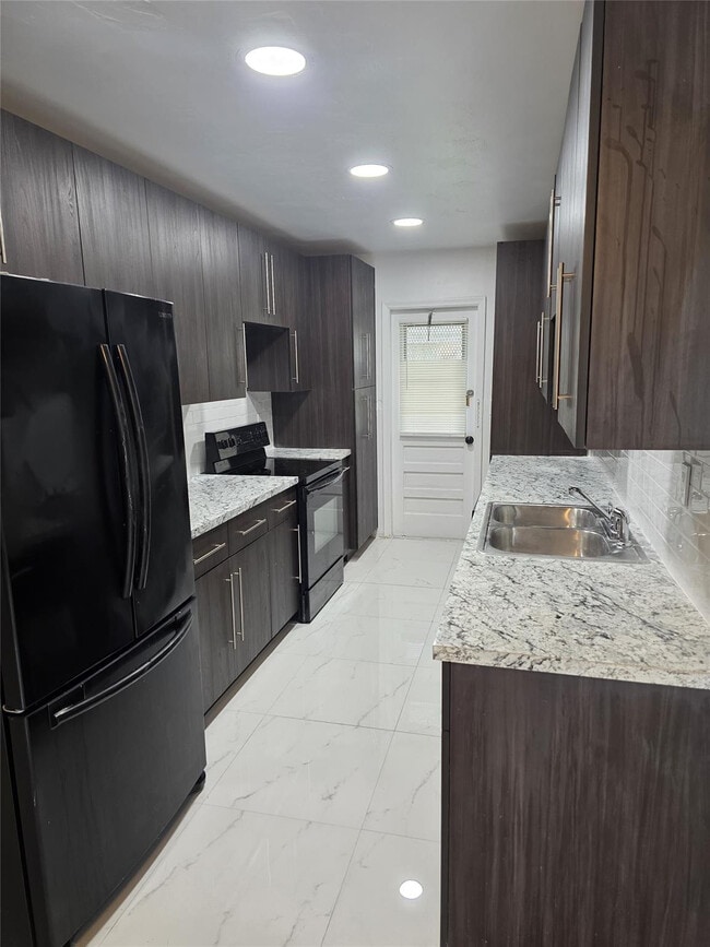 Building Photo - 301 Pennsylvania Ave