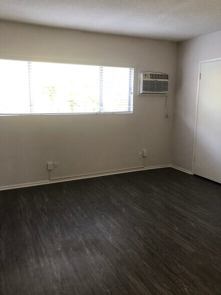 Building Photo - 5422 Quakertown Ave