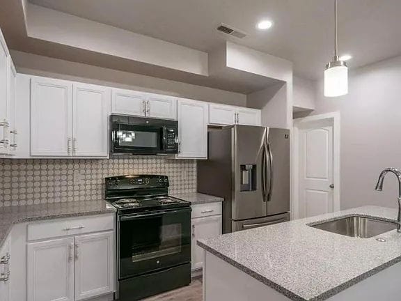 Building Photo - Modern 3-Bedroom 3 bathroom Townhome in Desert Color just across the street from Lagoon Access