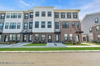 Building Photo - 50 Midway Rd S