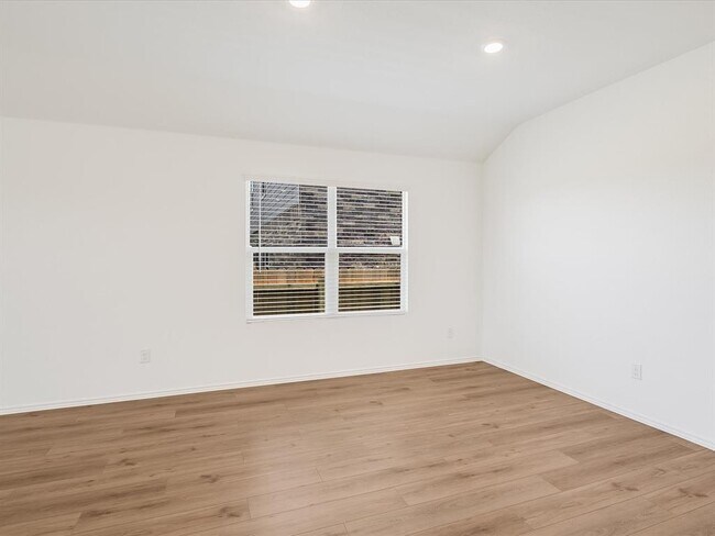 Building Photo - 409 Alamito Ave