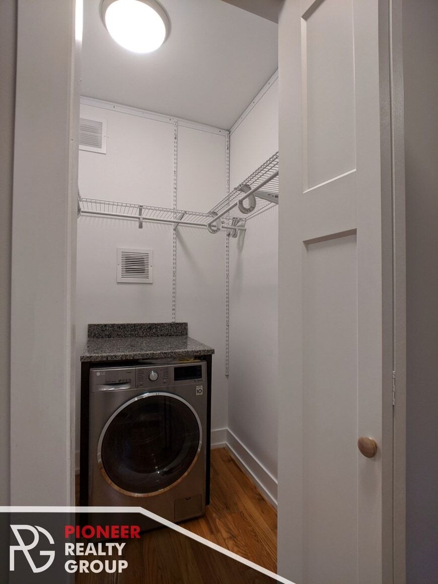 Building Photo - 2909 N Mildred Ave