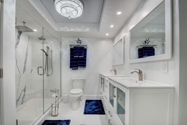 Building Photo - 5510 N Ocean Dr