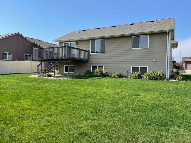 Building Photo - 5300 S Sirocco Ave