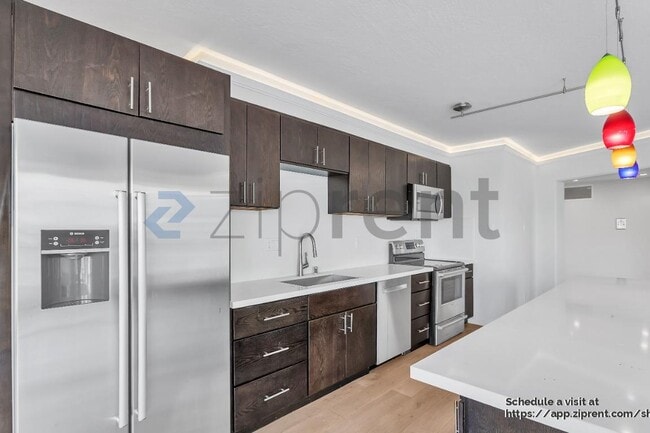 Building Photo - 1200 Gough St