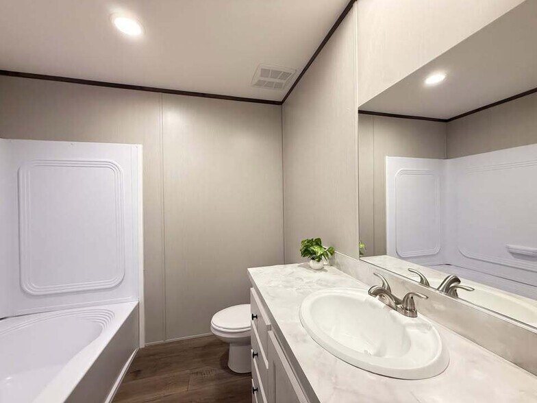 Building Photo - 129 Ponderosa Wy