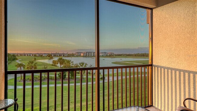 Building Photo - 12140 Wellen Golf St