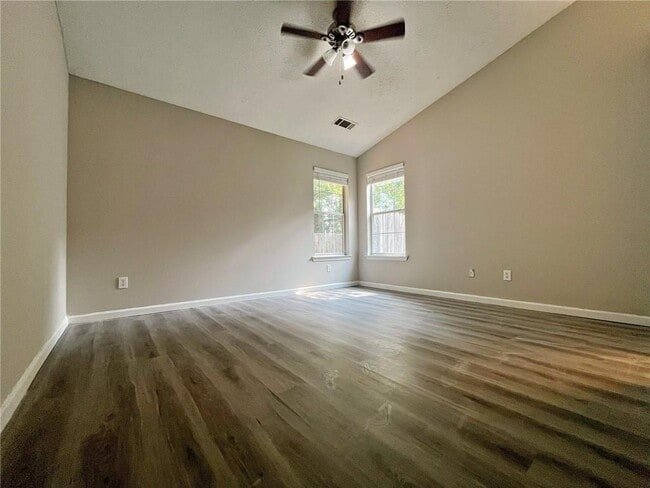 Building Photo - 1680 Racquet Club Cir NW