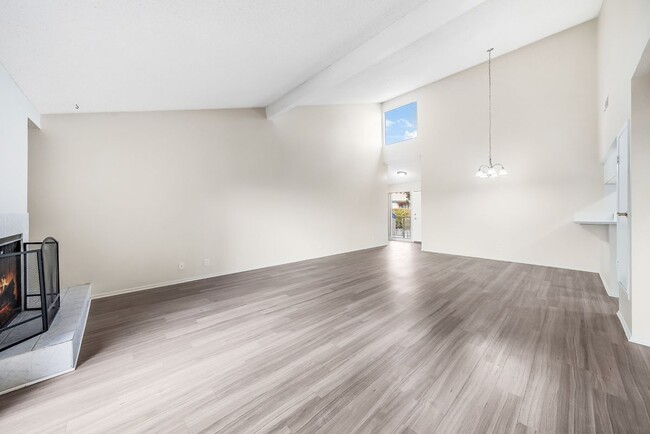 Building Photo - 401 Arundell Cir