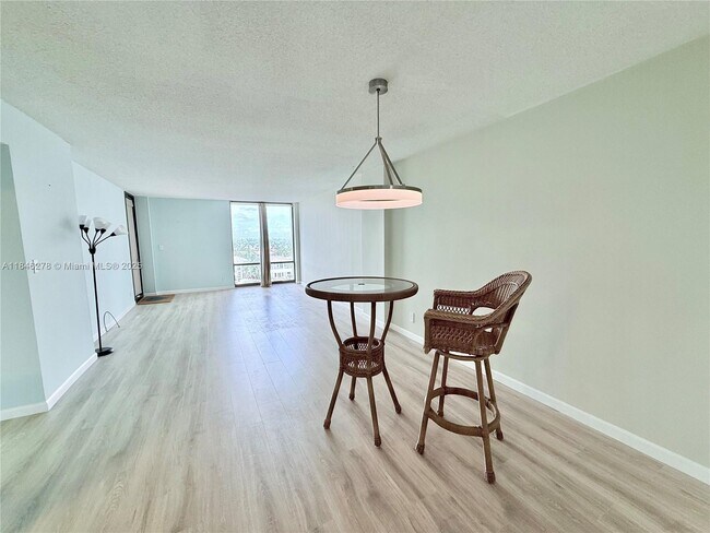 Building Photo - 1600 S Ocean Dr