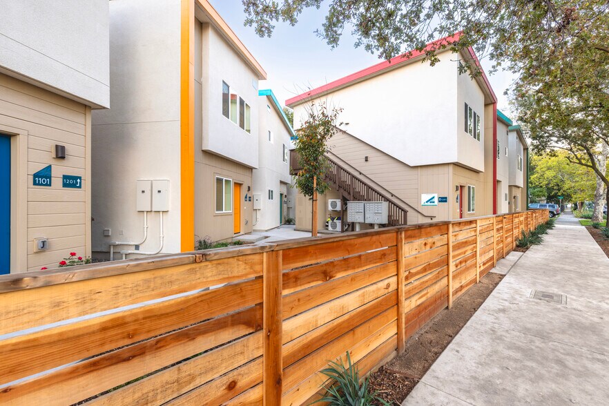 Building Photo - 3131 W St