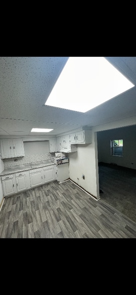 Building Photo - 26244 W Lake Ave