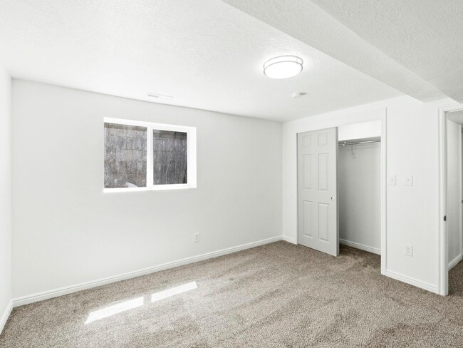 Building Photo - 1630 Ridgemark Dr