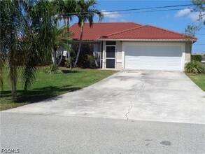 Building Photo - 1510 SW 8th Pl