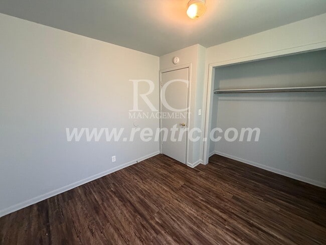 Building Photo - 312 Holmes-
