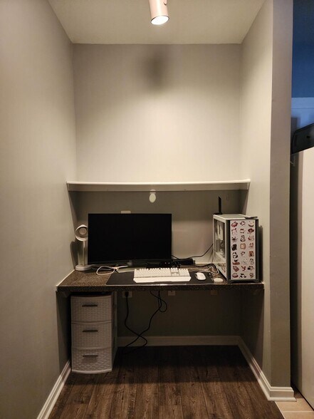 Building Photo - 11355 Aristotle Dr