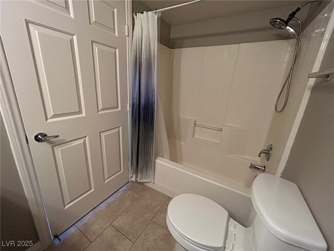 Building Photo - 2105 Sleepy Ct