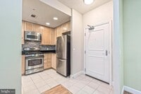 Building Photo - 3600 S Glebe Rd