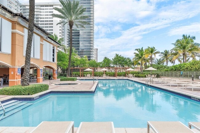 Building Photo - 2080 S Ocean Dr