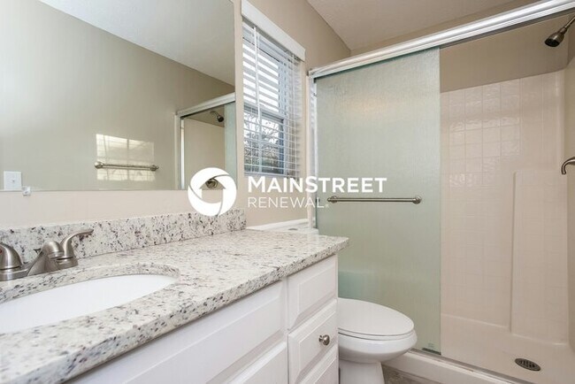 Building Photo - 4 Bedroom Pet-Friendly Home in Kennesaw, GA with Main Street Renewal