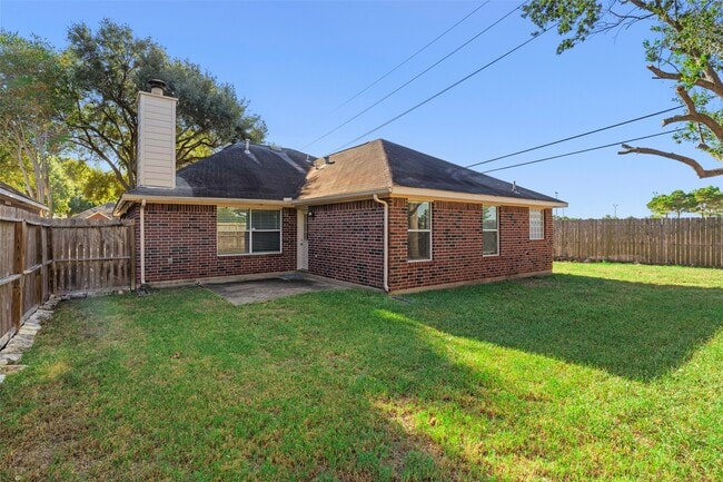 Building Photo - 1718 Charlton Oaks Ct