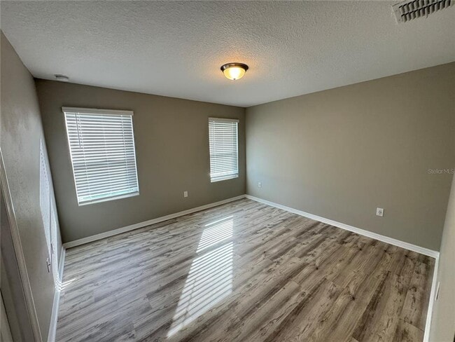 Building Photo - 413 Legacy Lp