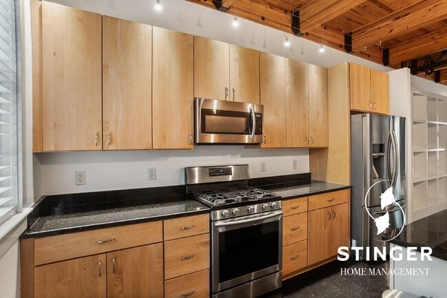 Building Photo - 3 Market-2