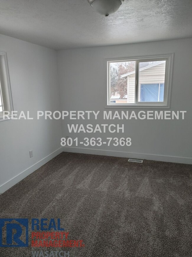 Building Photo - Take a Look at This 4 Bedroom 2 Bathroom Home in West Jordan UT!!