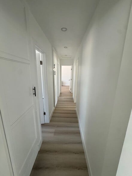 Building Photo - 9501 Laramie Ave